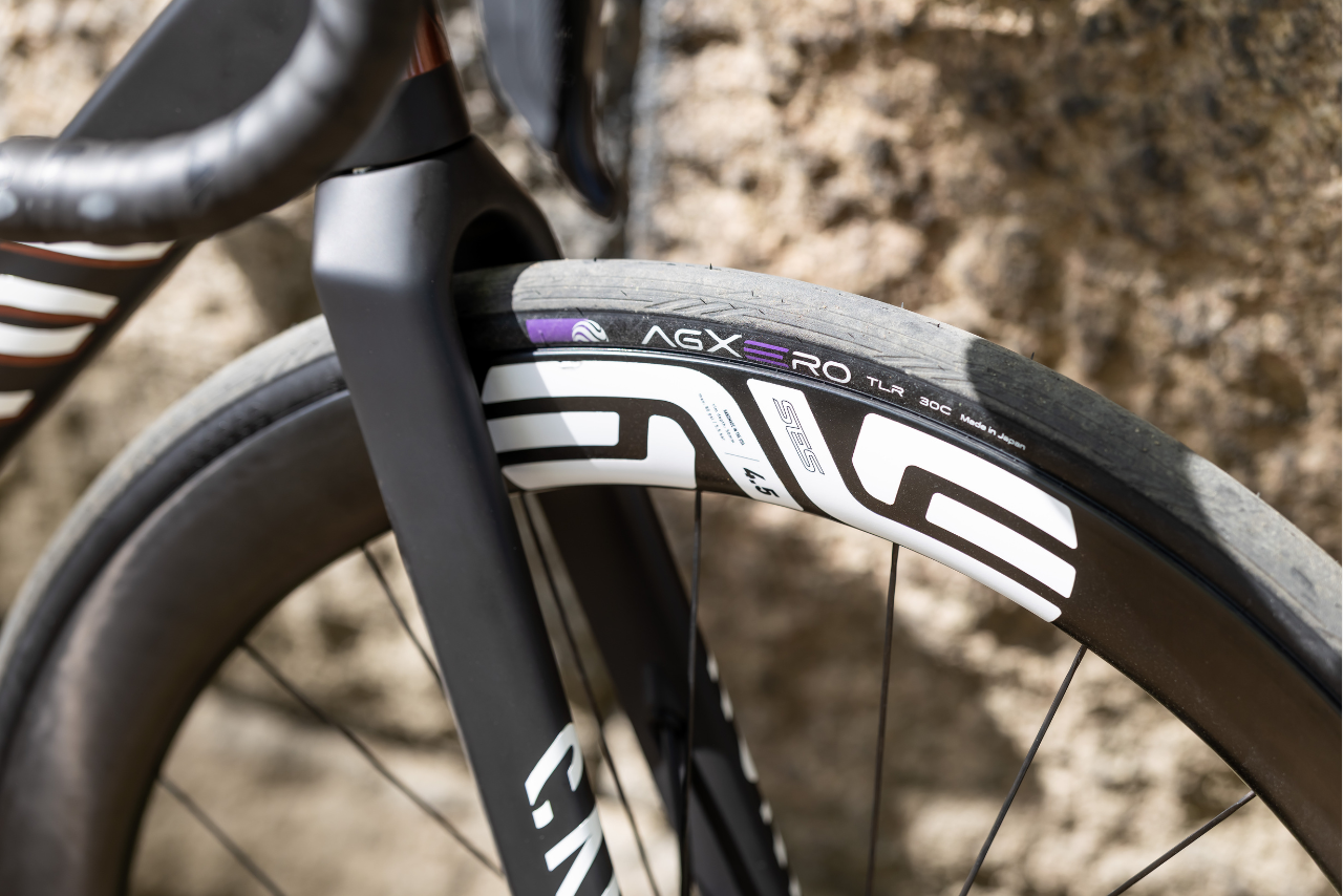アルティメット CFR ENVE SES 完成車【納期：最短2か月】